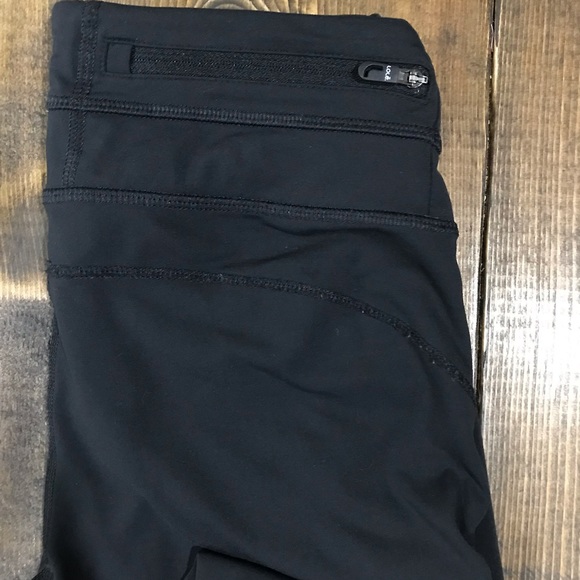 Lolë Run Capri - Picture 8 of 12